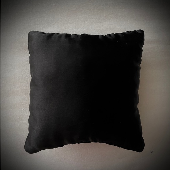 Decorative mini pillow. Gothic style. 8"x8". Black lace,  dark red sparkly base - Picture 3 of 3